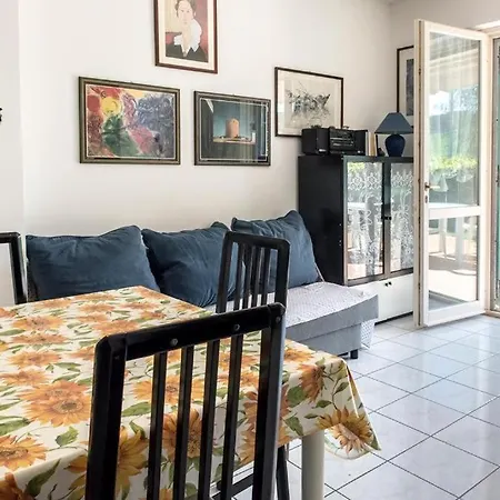 M355 - Marcelli, Bilocale Con Giardino E Parcheggio Marcelli