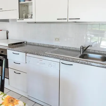 M355 - Marcelli, Bilocale Con Giardino E Parcheggio Apartment *