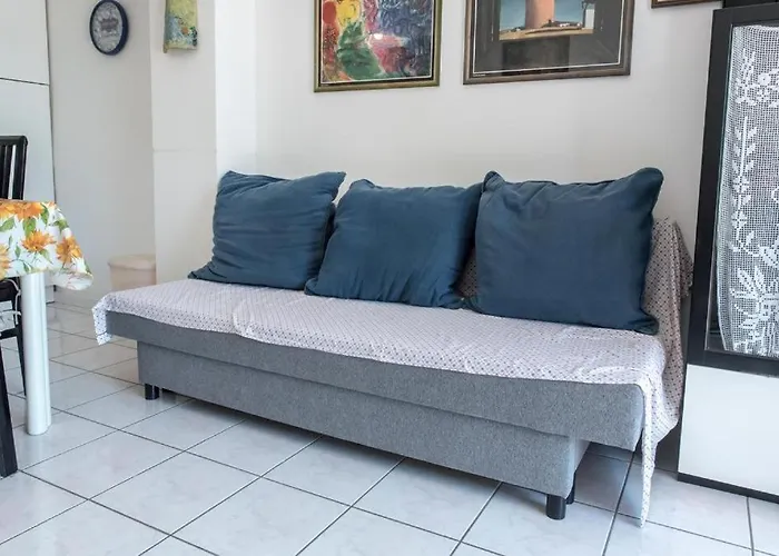 M355 - Marcelli, Bilocale Con Giardino E Parcheggio Marcelli